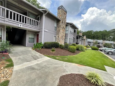 3969 Woodridge Way