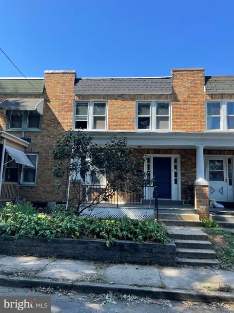 555 BURROWES AVENUE