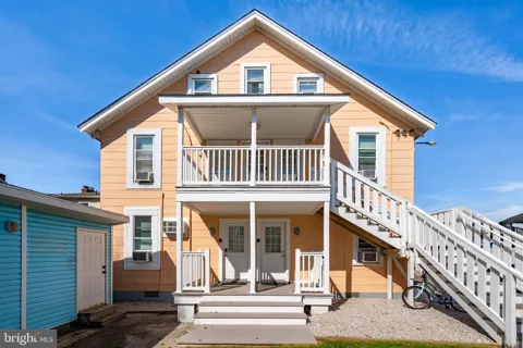 404 SAINT LOUIS AVENUE #13