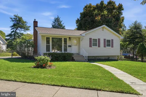 1009 NEAL DRIVE