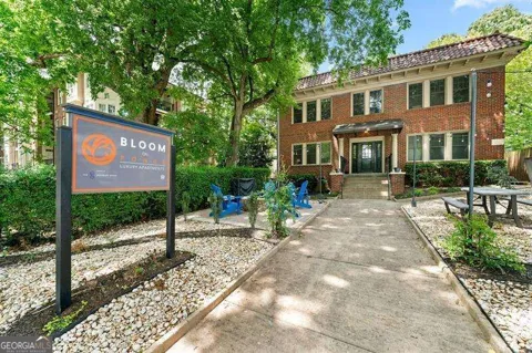 856 Ponce de Leon AVE