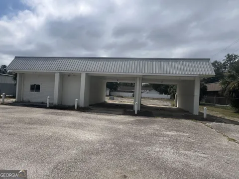 1905 Osborne RD