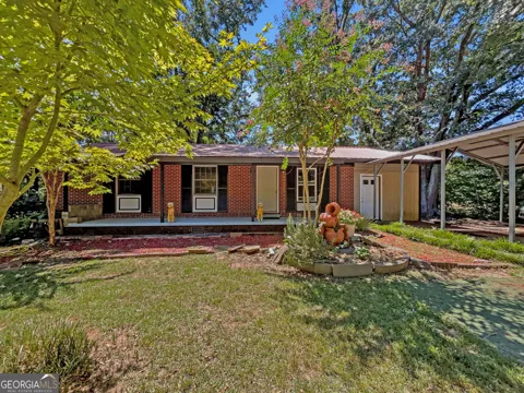 2755 Cherokee RD