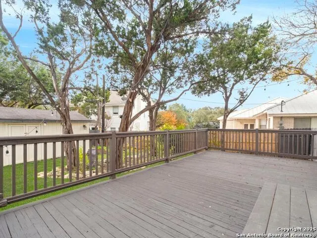 7318 Clear Rock Drive San Antonio, TX 78255