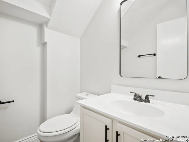 7318 Clear Rock Drive San Antonio, TX 78255