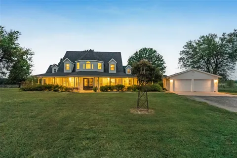 815 W 90th Street