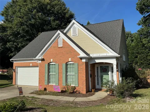 6606 Warbler Wood Court