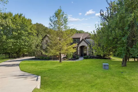 4600 Terlingua Court