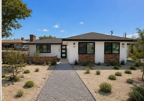 7380 Dumosa Avenue