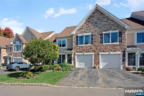 45 Magnolia Way
