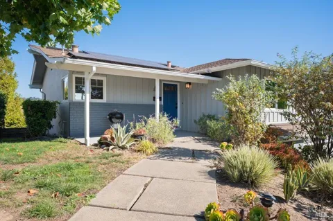 4 Longfellow Road