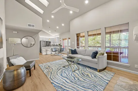 3809 Spicewood Springs Road #241