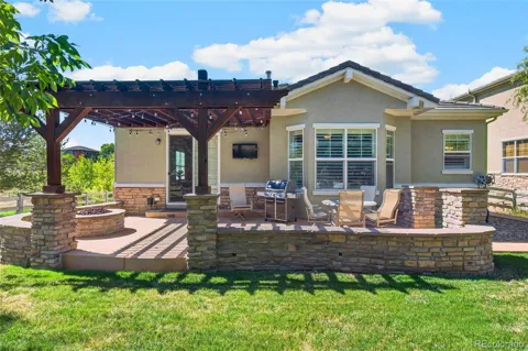 3423 Vestal Loop