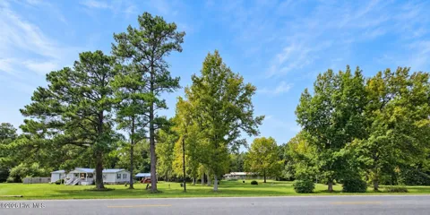 7565-7595 Us Hwy 117 S