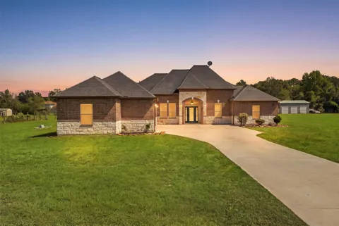 1930 County Road 2291
