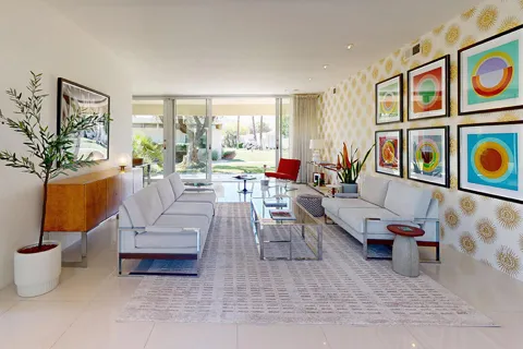 318 Desert Lakes Drive