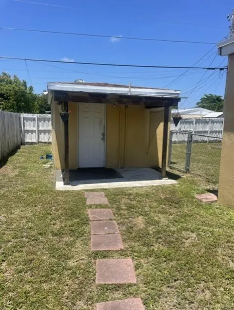 1487 NE 180th Street