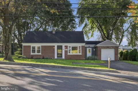 150 W ROSEVILLE ROAD