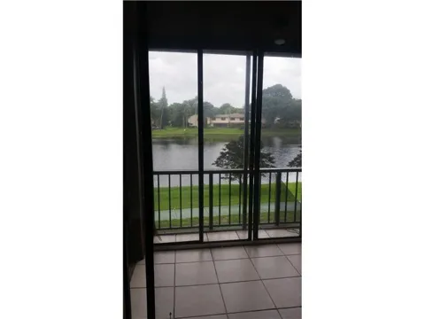 3730 Inverrary Drive #2X