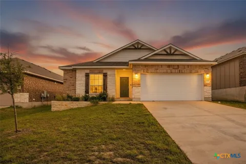 2208 Chia Court