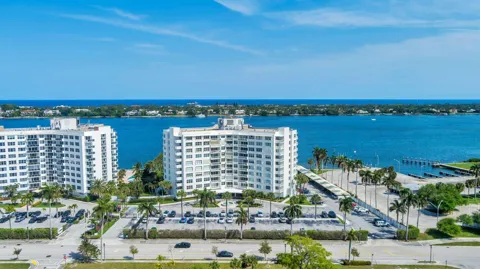 2600 Flagler Drive