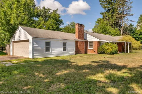 4911 W Maple Road