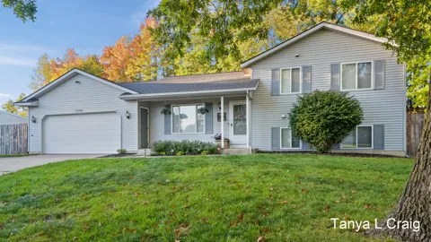 2595 Walker Woods Court NW