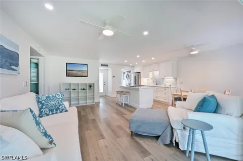 7th Avenue S #202