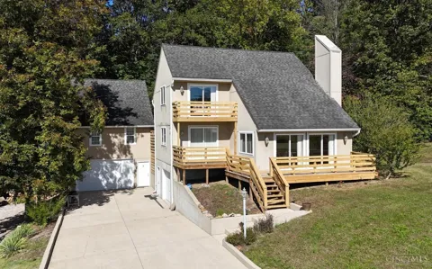 5977 Poplar Drive
