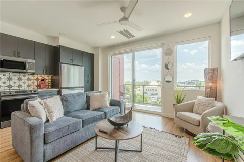 2165 Gabriels Place #1306