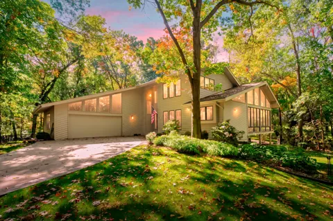 5062 Colony Woods Drive