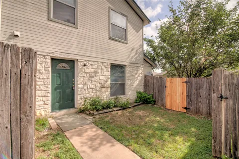 2211 Creekside C Lane #C