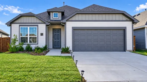 3211 Buffalo Creek Circle