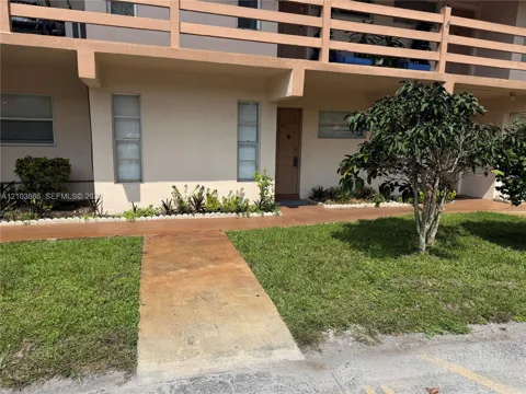 3000 NW 43rd Ter #106