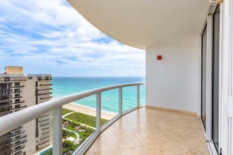 6365 Collins Ave #1809