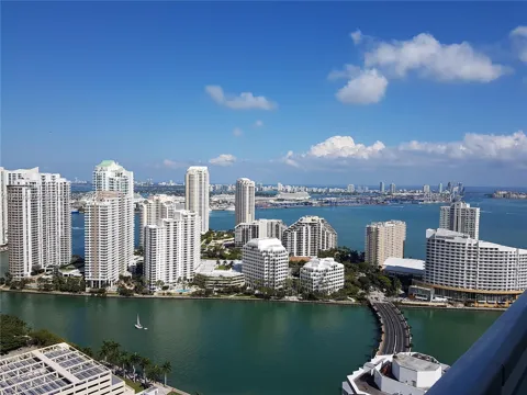 950 Brickell Bay Dr #4008