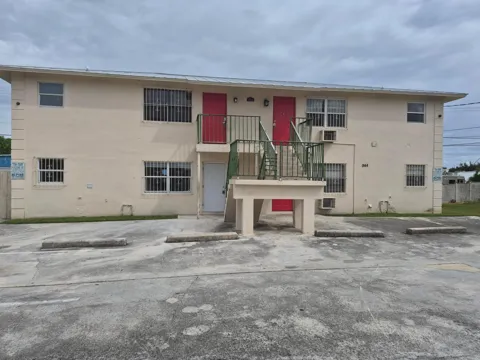 944 W 10TH STREET #1