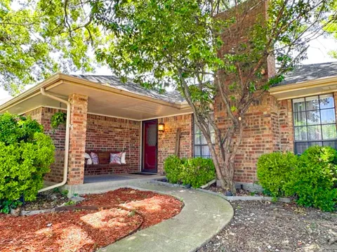 407 Shoretrail Drive
