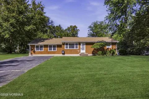 9 Hemlock Court