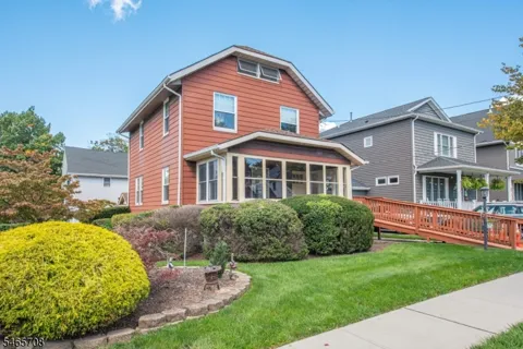 25 Orchard Sq