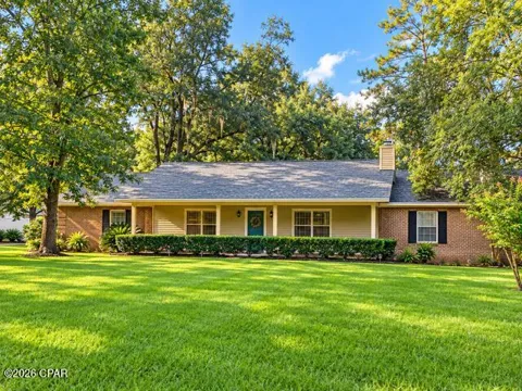 4662 The Oaks Drive