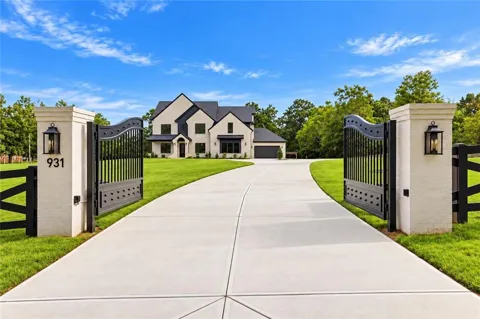 931 Stewart Road