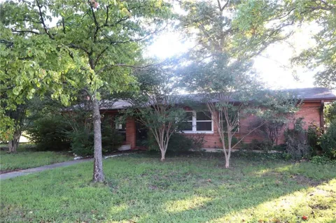 3102 Orange Street