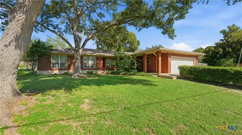 1612 Kraft Ln