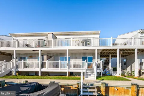 117 NEWPORT BAY DRIVE #117A