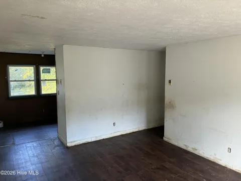 1427 Elma Street
