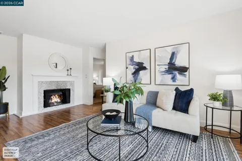 567 Oakland Ave #112