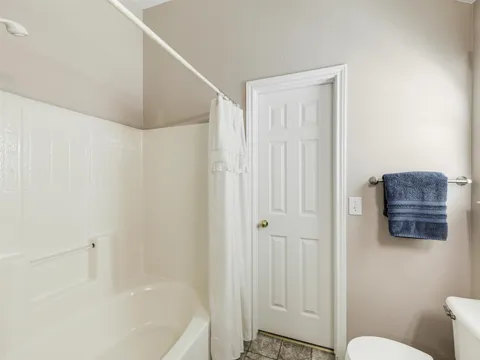 2109 Lilac Circle