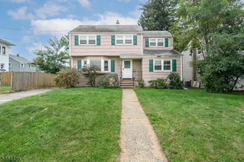 311 Oak Pkwy
