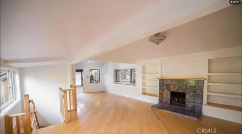 1843 Beverly Glen